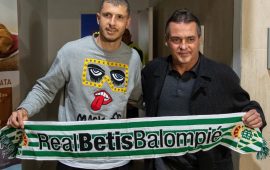 Salidas y entradas en el Real Betis