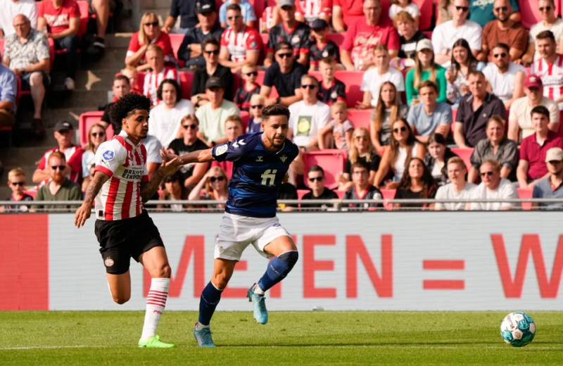 Pretemporada | PSV Eindhoven 2 – Real Betis Balompié 1: Luces y sombras en el Philips Stadium
