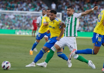 Crónica | Real Betis Balompié 1 – Cádiz CF 1: La reacción sólo sirve para sumar un punto