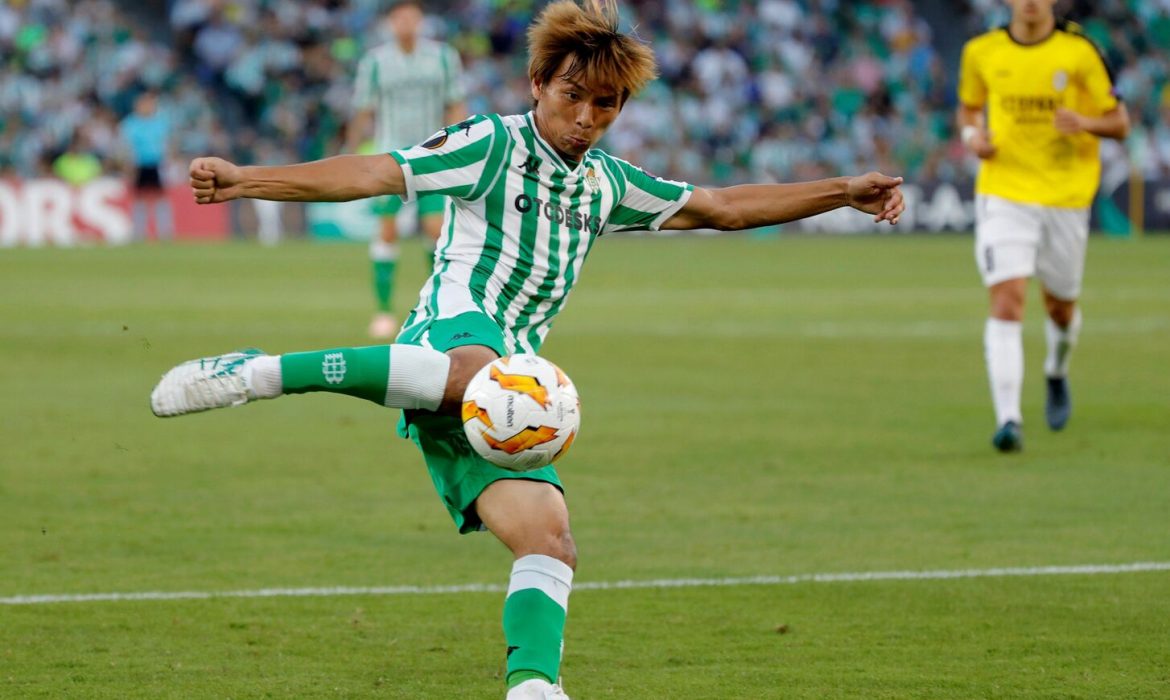 Oficial | El Real Betis y la SD Éibar acuerdan el traspaso de Takashi Inui
