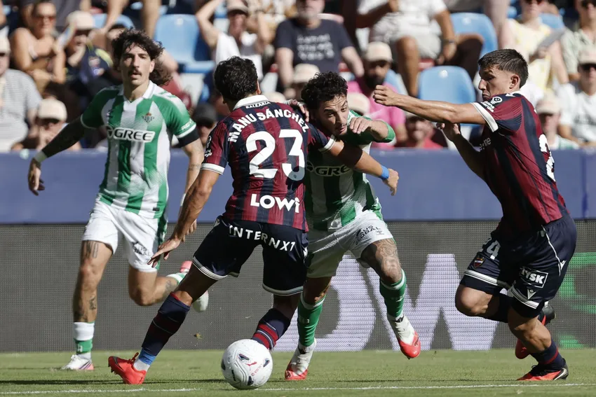 El Levante corta con una manita el gran arranque liguero del Betis
