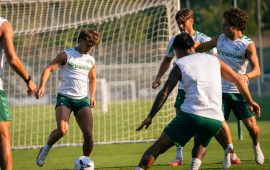 El Betis cierra su pretemporada en Bari con varias bajas por gestionar
