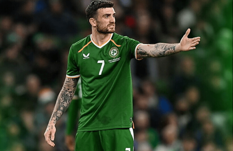 Troy Parrott, el delantero irlandés que ilusiona en Heliópolis