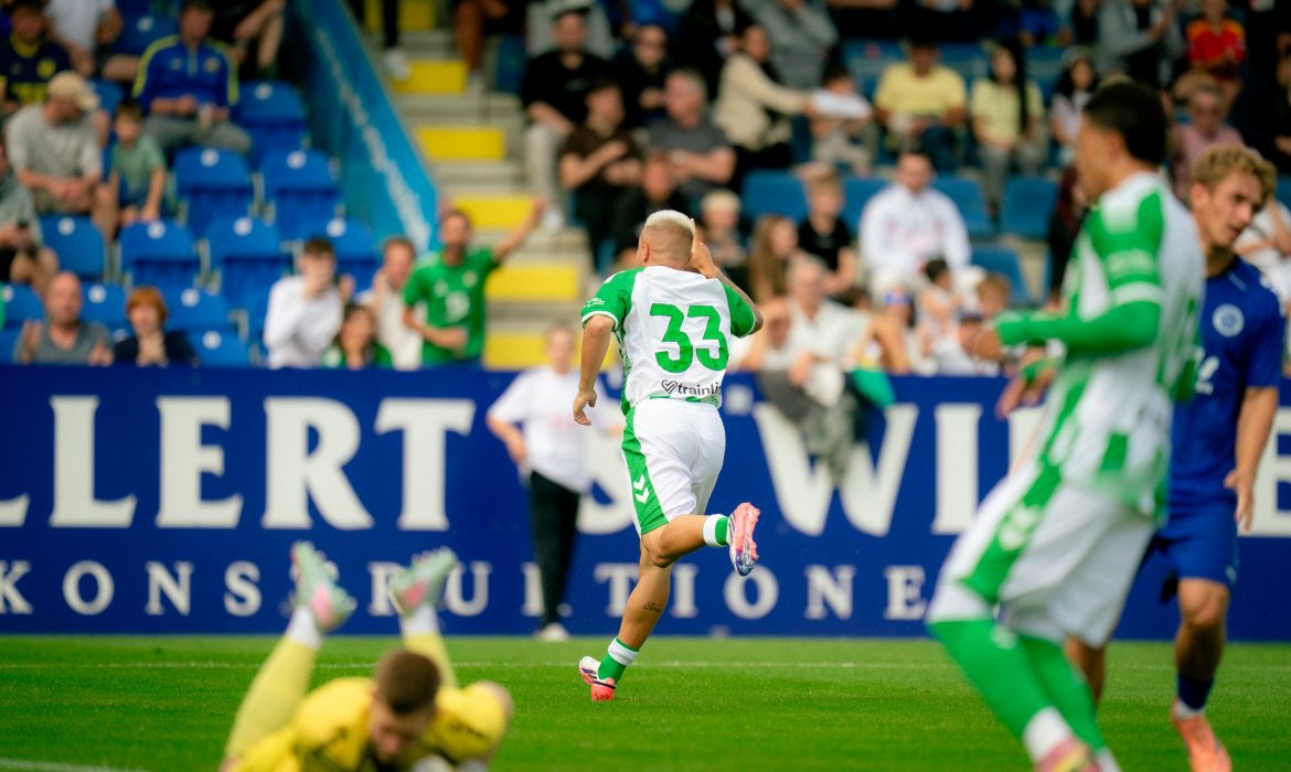 Pablo García, con un doblete, ilumina la primera victoria de la pretemporada del Betis