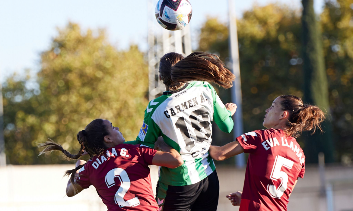 Féminas | El derbi femenino se pinta de verdiblanco