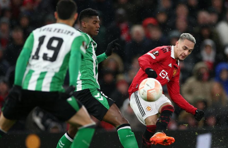 Crónica | Manchester United 4 – Real Betis Balompié 1: El sueño se tornó en pesadilla