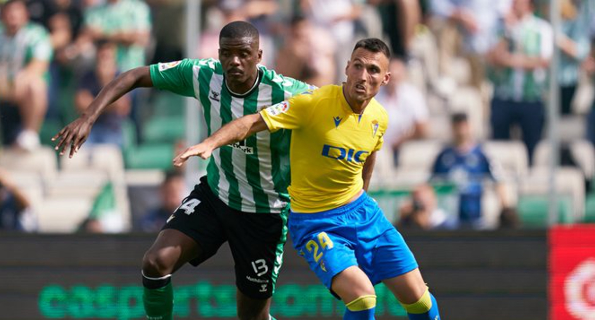 Crónica | Real Betis Balompié 0-2 Cádiz CF: Derrota sin honra